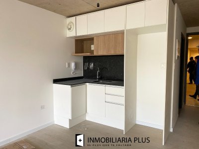  Venta de Apartamento de 1 Dormitorio en Pocitos Nuevo con Garaje Barbacoa y más a pasos Montevideo Shopping