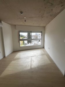  Venta de Apartamento en Pocitos Nuevo con Garaje, Barbacoa y más a pasos de Rivera
