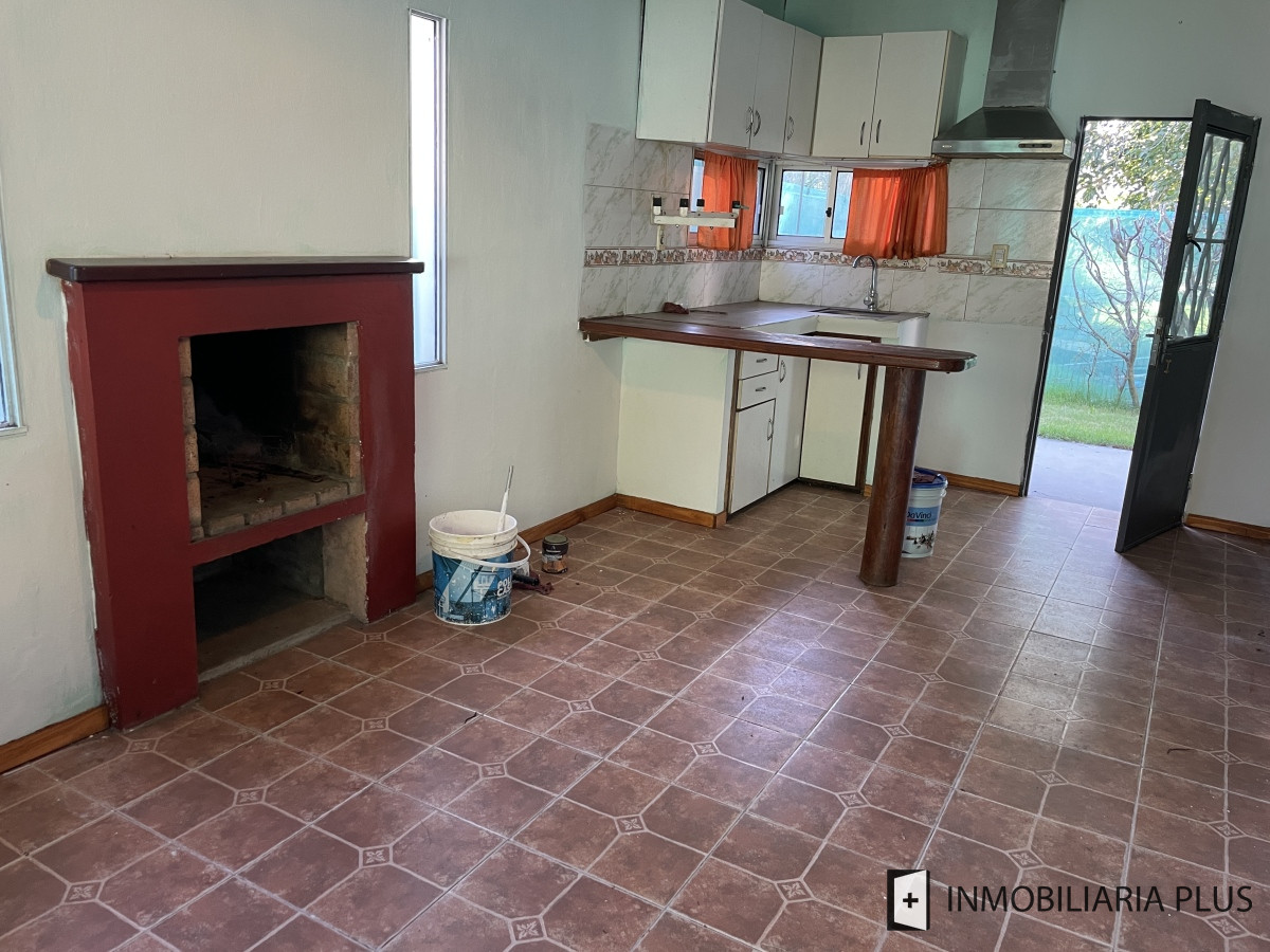 Casa ID.1151 - Alquiler de Casa de 2 Dormitorios con estufa a leña frente y fondo en Solymar sobre la interbalnearia