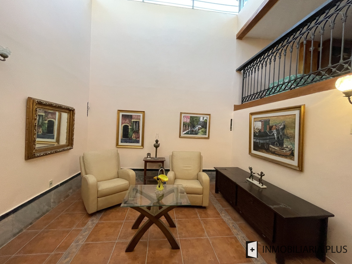 Casa ID.1275 - Casa en Venta de 200m2 con 4 Dormitorios 2 Baños Hogar, Parrillero, deposito y más en Aguada Montevideo