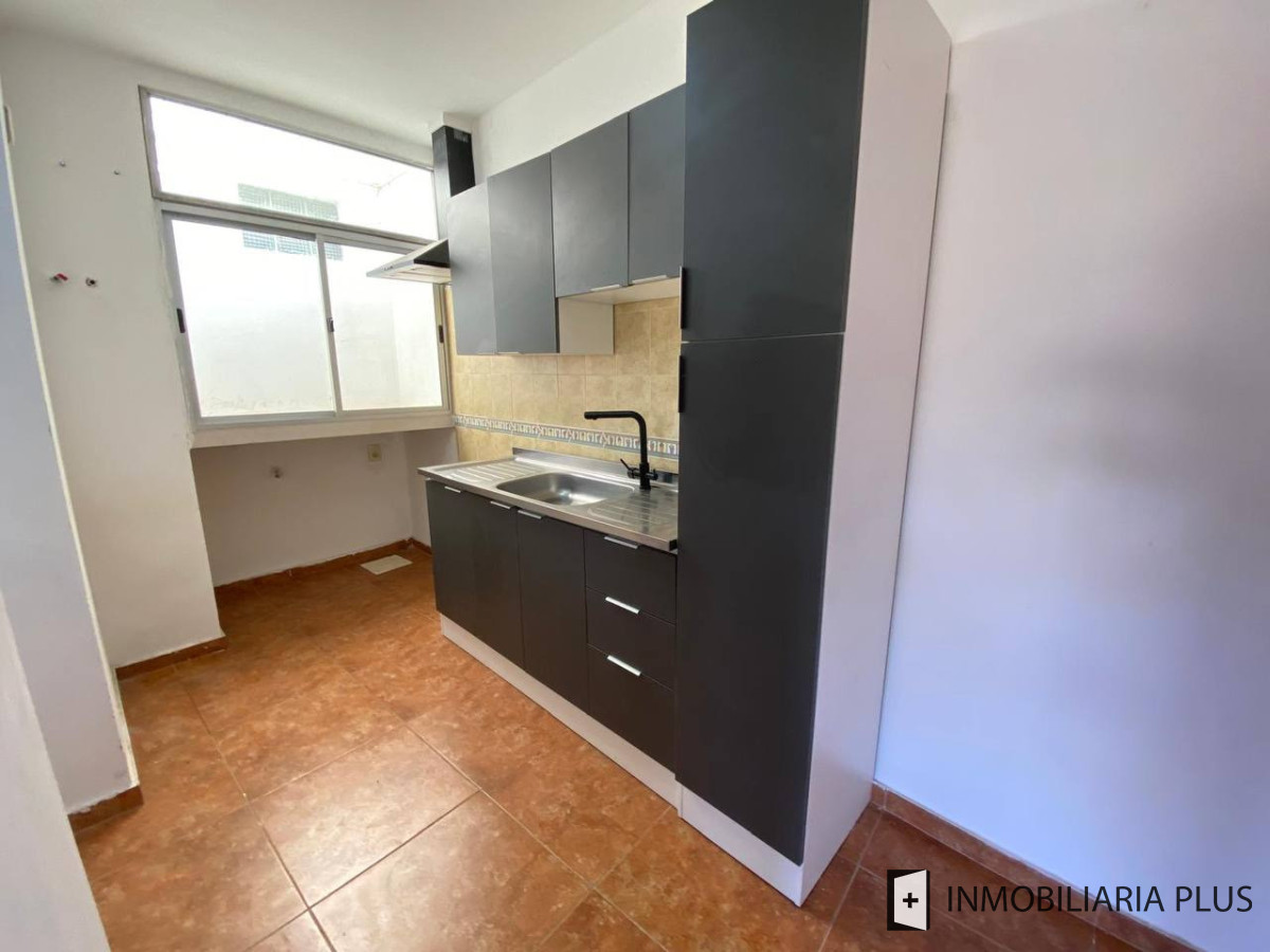 Casa ID.1508 - Alquiler de casa de 1 dormitorio con Cochera, estufa a leña y Jardín en Lomas de Solymar