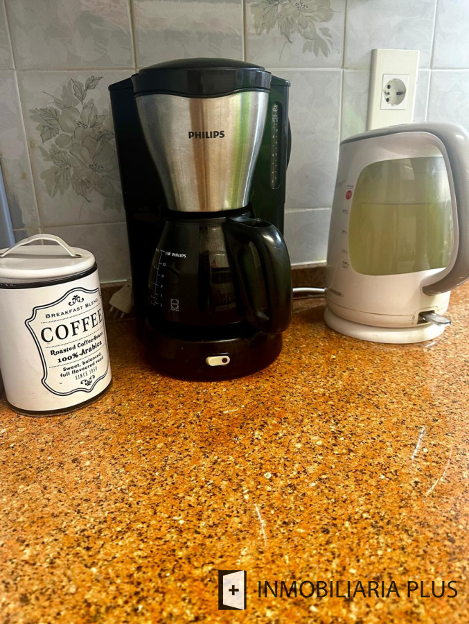 Casa ID.1384 - Alquiler de Casa con 3 Dormitorios, 2 Baños, barbacoa, garaje a pasos de playa mansa de Punta del Este 