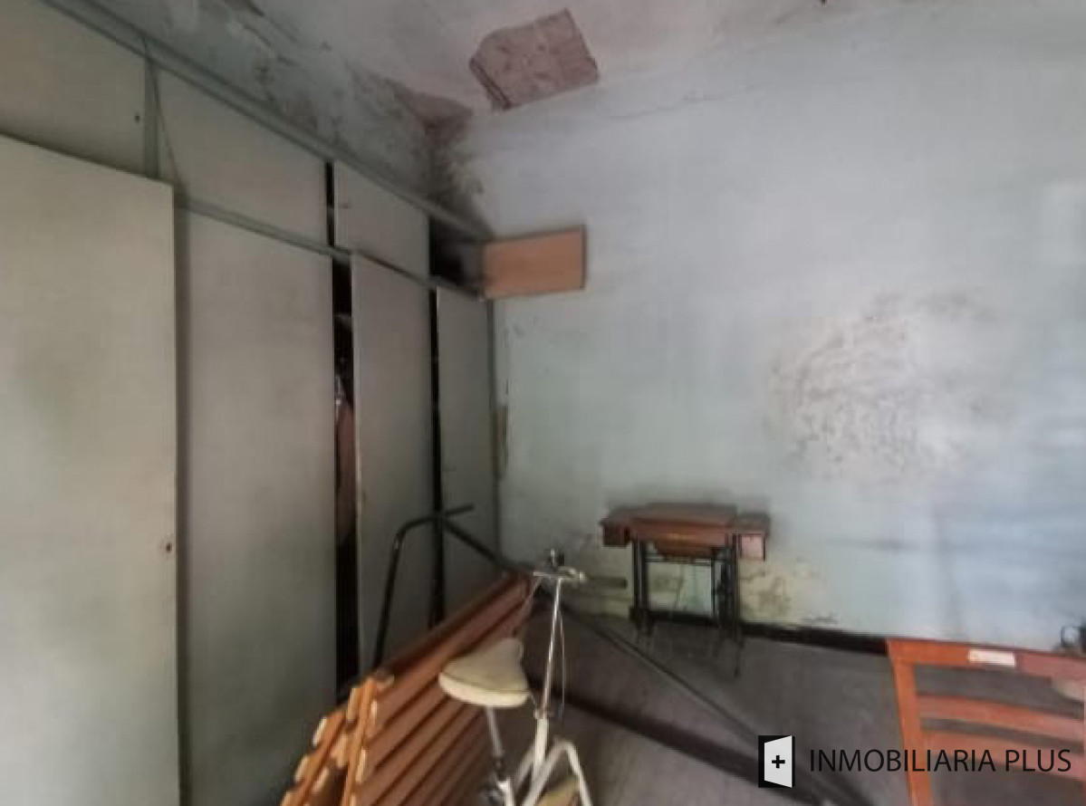Casa ID.1163 - Casa en Venta para reciclar en La Blanqueada con 3 Dormitorios 1 baño Parrillero y más