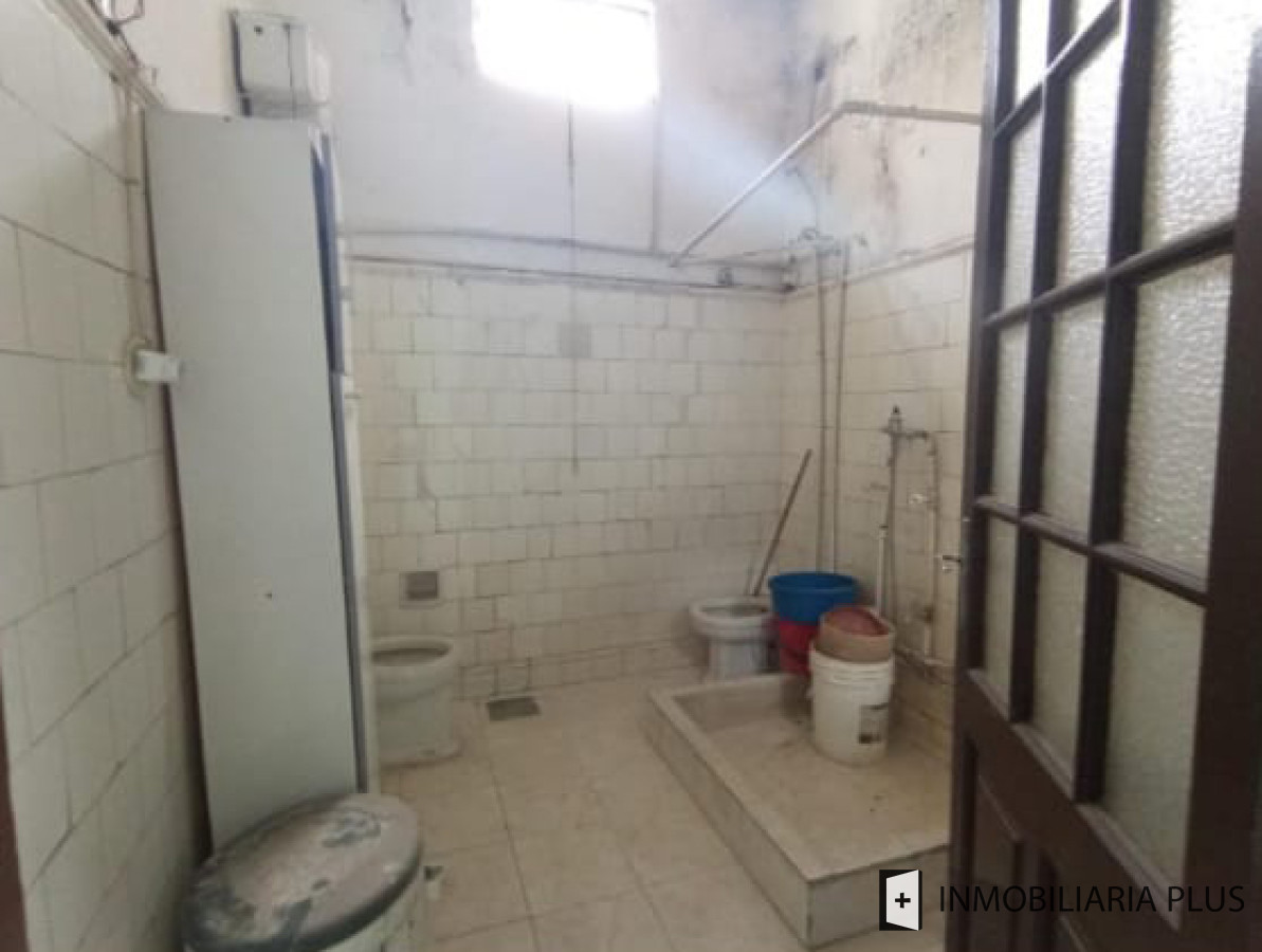 Casa ID.1163 - Casa en Venta para reciclar en La Blanqueada con 3 Dormitorios 1 baño Parrillero y más