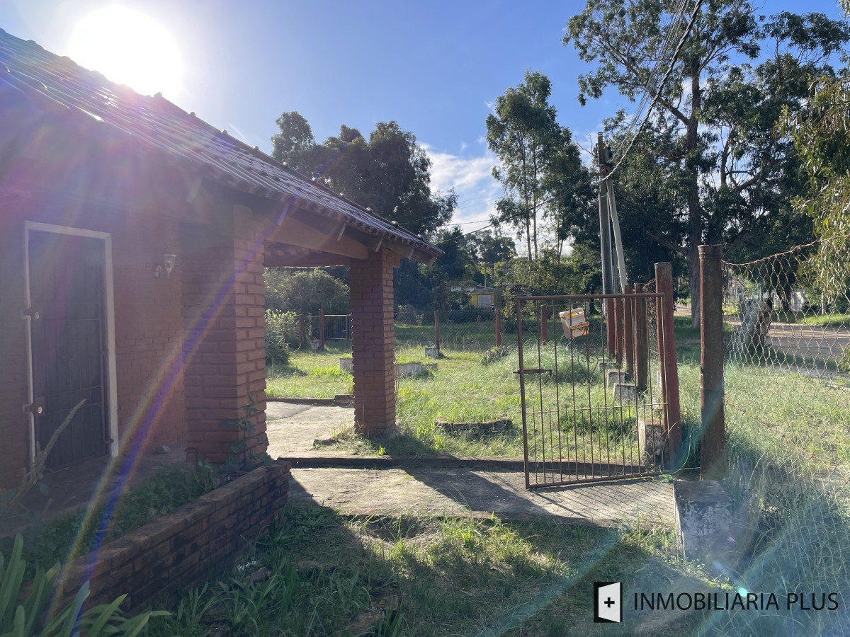 Casa ID.1216 - Venta de Casa con 520 m2 de Terreno esquina en Santa Ana Canelones a pasos de la Playa y la Av. Principal