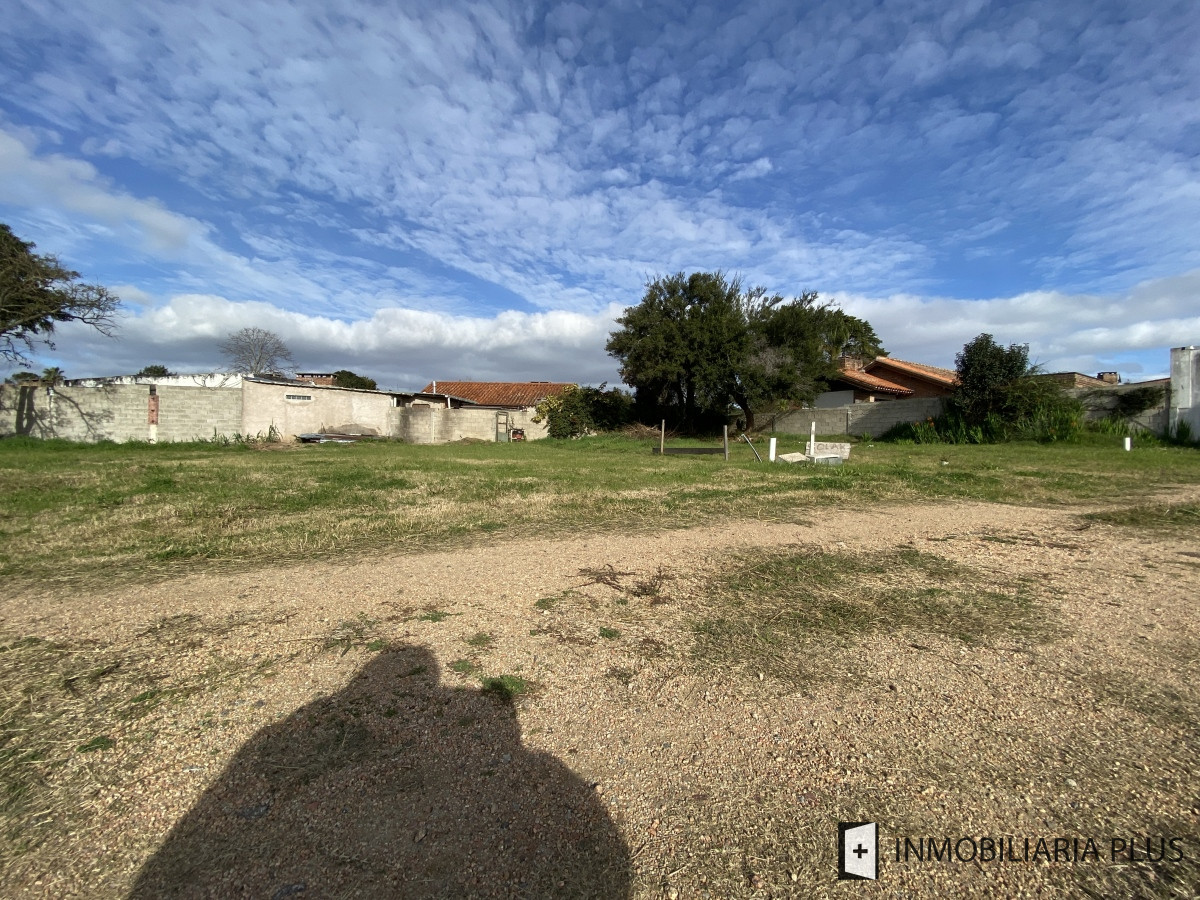 Terreno ID.323 - Terreno en Maldonado de 210m2 C749-31