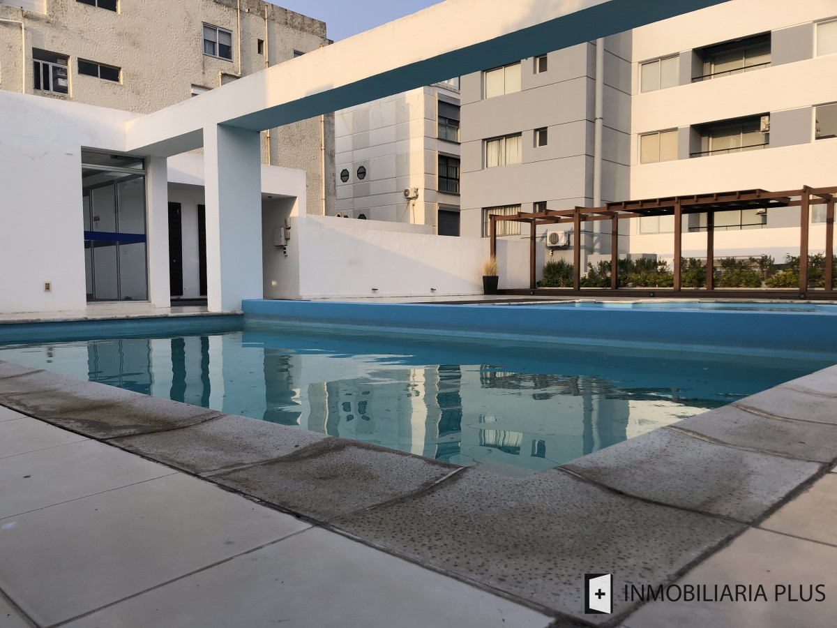 Apartamento ID.601 - Venta de Apartamento en la Península de Punta del Este con Garaje, Piscina climatizada, Gym y más C975206