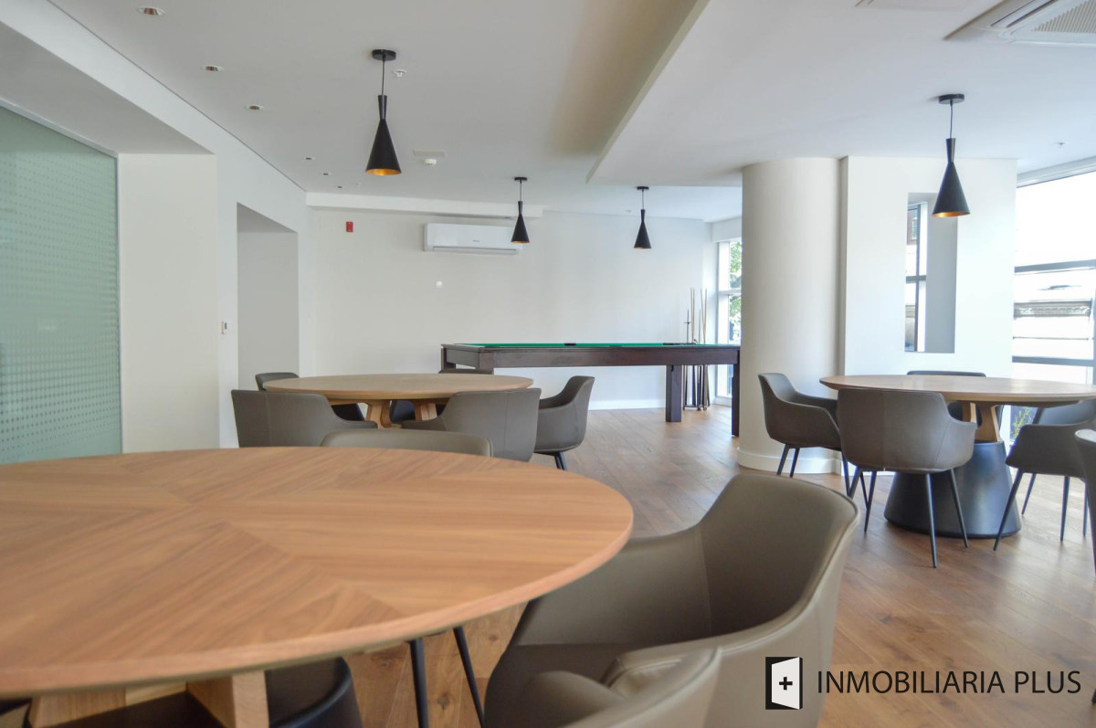 Apartamento ID.1742 - Venta de Apartamento de 2 dormitorios en Pocitos con terraza en Montevideo