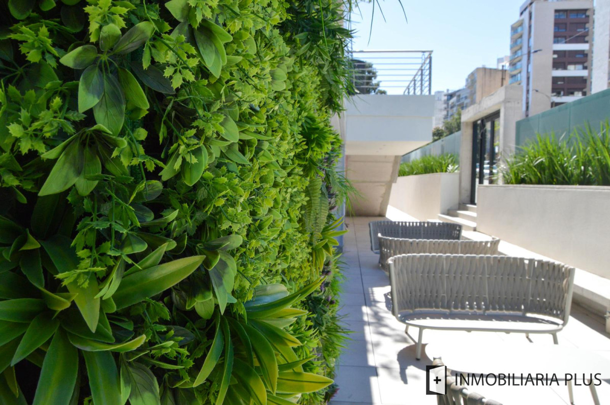 Apartamento ID.1742 - Venta de Apartamento de 2 dormitorios en Pocitos con terraza en Montevideo