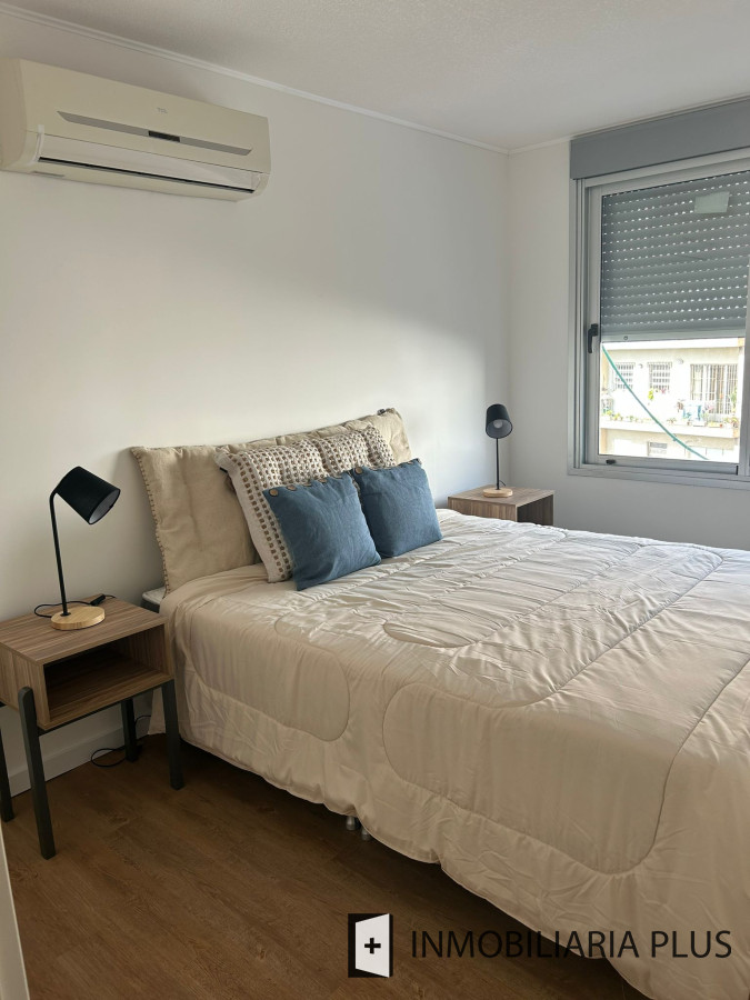 Apartamento ID.577 - Venta de Apto a estrenar en piso 8 de 2 Dormitorios en 3 Cruces con barbacoa, piscina y más C978-801