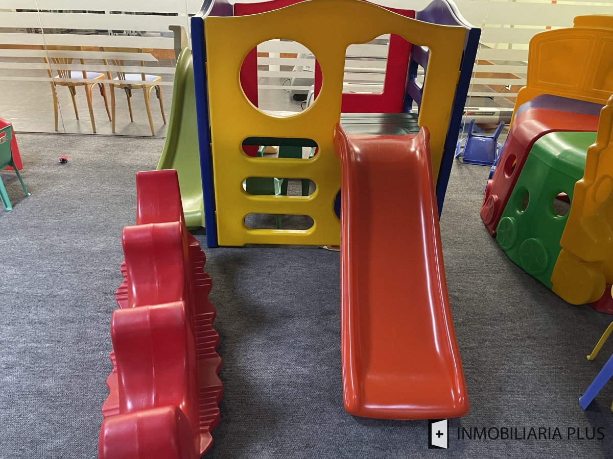 Apartamento ID.1314 - Alquiler de apartamento frente a la playa en Mansa con 4 Dormitorios, 4 Baños, con Parrillero, Gym, Juegos Infantiles, Garaje y más en Punta del Este