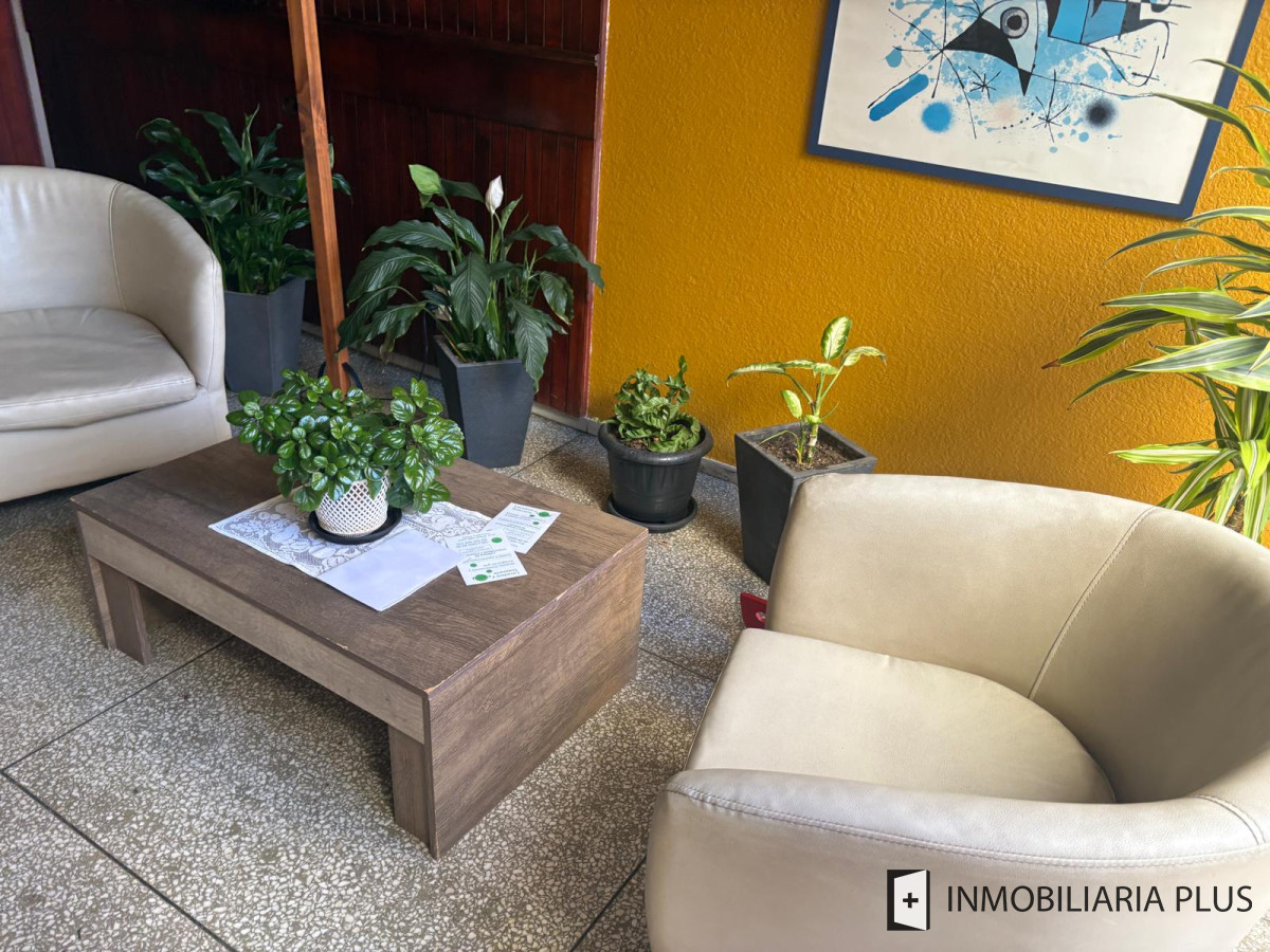 Apartamento ID.1458 - Alquiler de apartamento al frende de dos dormitorios en La blanqueada