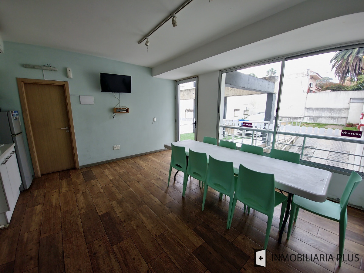Apartamento ID.1035 - Venta de Apartamento de 1 Dormitorio como nuevo con barbacoa en Larrañaga 