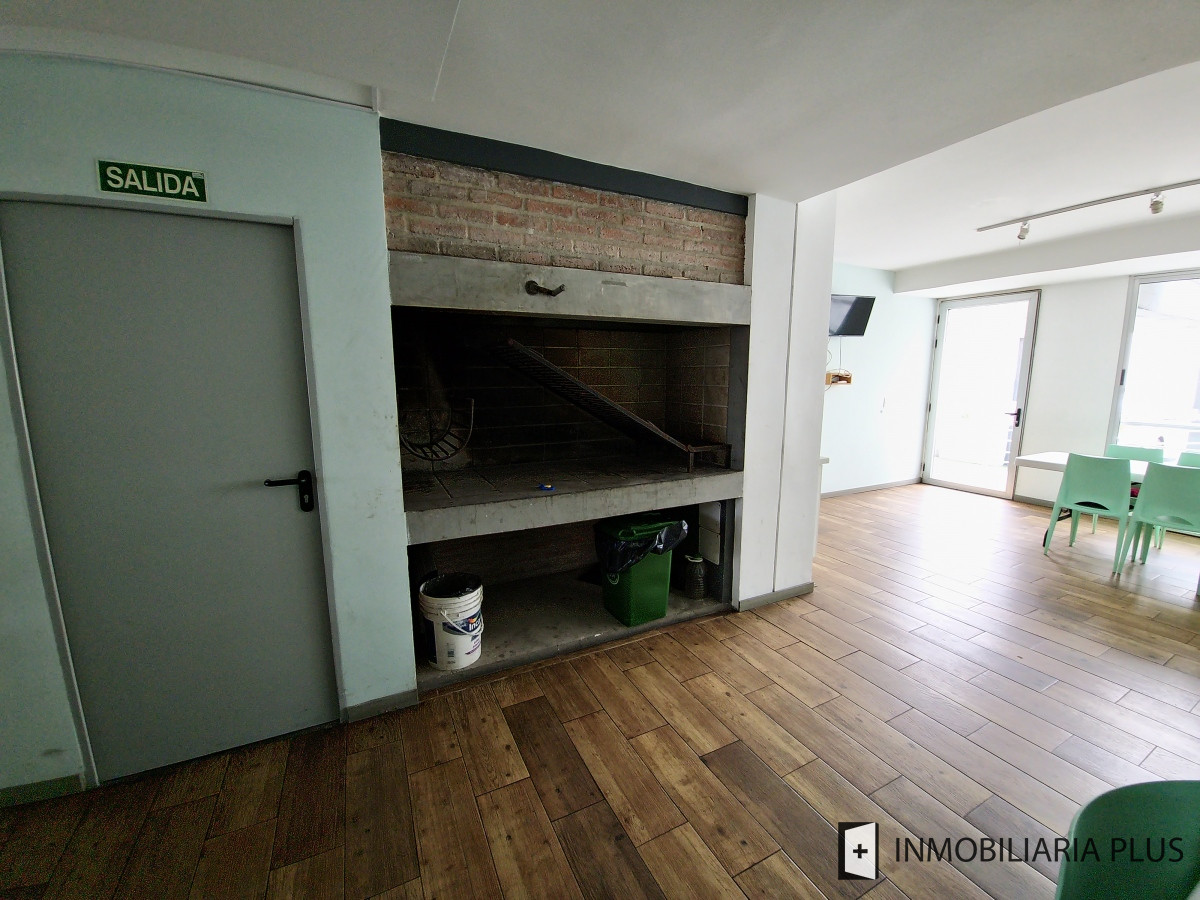 Apartamento ID.1035 - Venta de Apartamento de 1 Dormitorio como nuevo con barbacoa en Larrañaga 