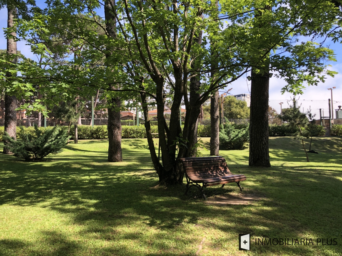Apartamento ID.1023 - Apartamento en Venta de 1 Dormitorio con cochera en Arcobaleno de Punta del Este