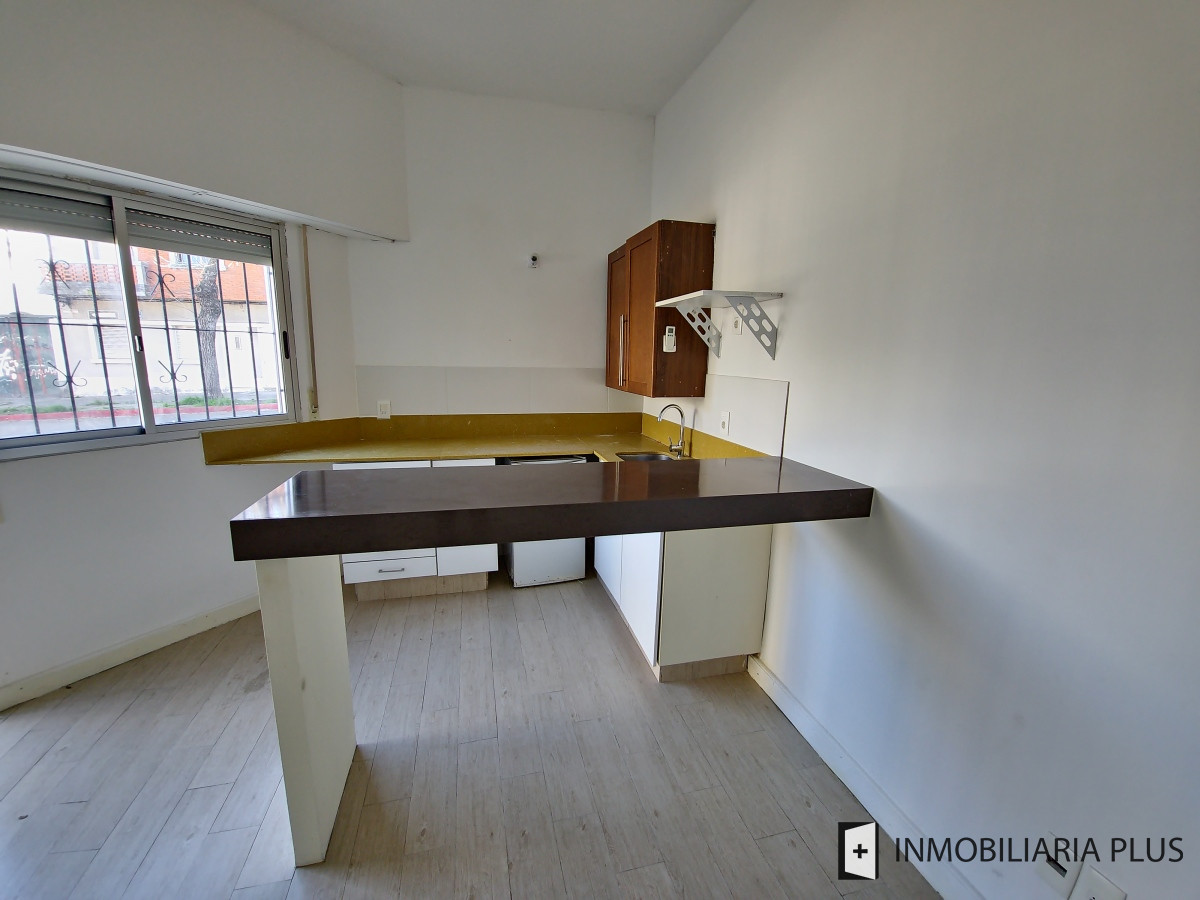 Apartamento ID.515 - Alquiler de Monoambiente en Parque Batlle SIN GASTOS COMUNES
