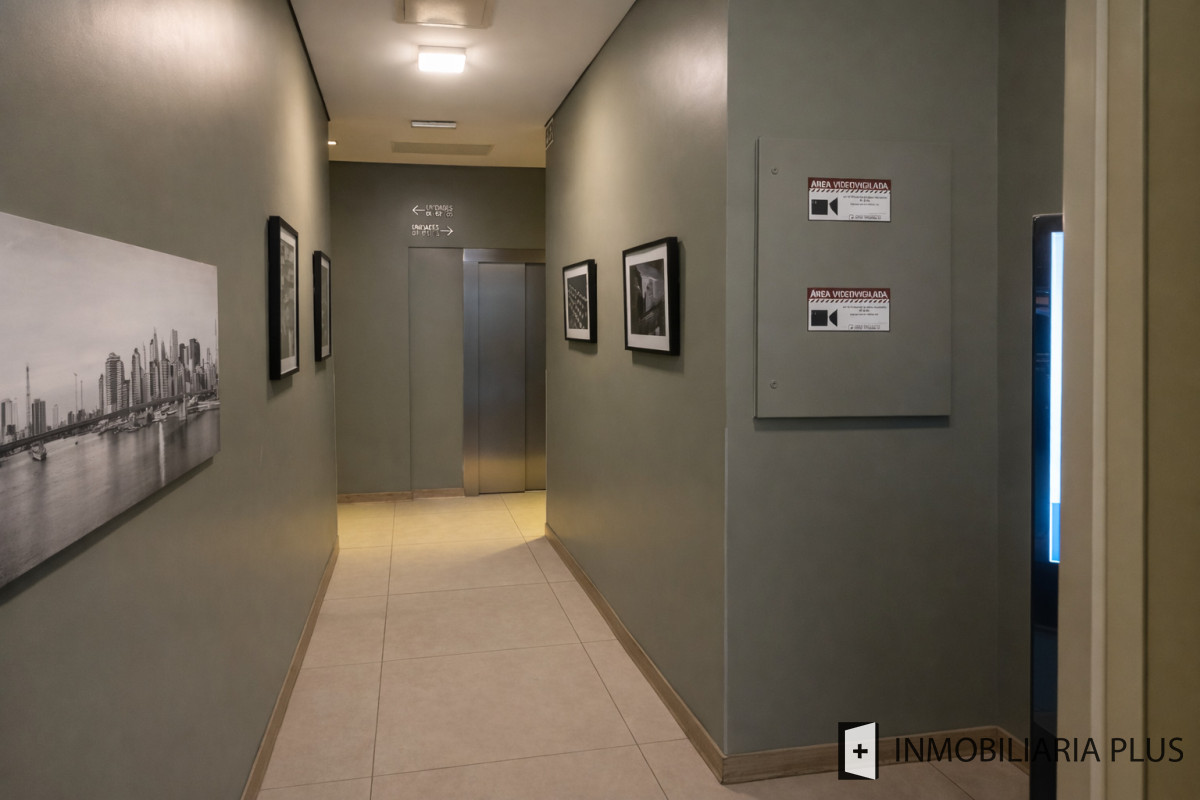 Apartamento ID.1599 - Apartamento de 2 dormitorios con Garaje en el Centro de Montevideo