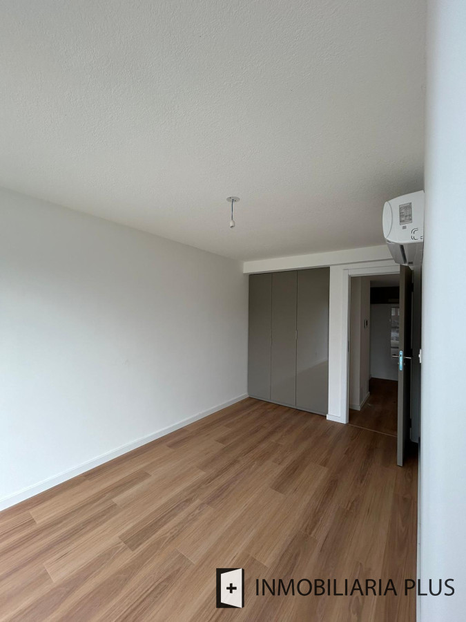 Apartamento ID.1090 - Apartamento en Alquiler de 1 Dormitorio con Piscinas, Gym, Barbacoas, Parrillero y más en Malvín