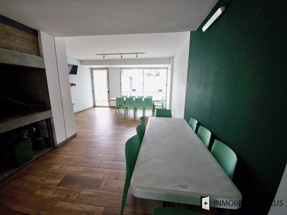 Apartamento ID.1035 - Venta de Apartamento de 1 Dormitorio como nuevo con barbacoa en Larrañaga 