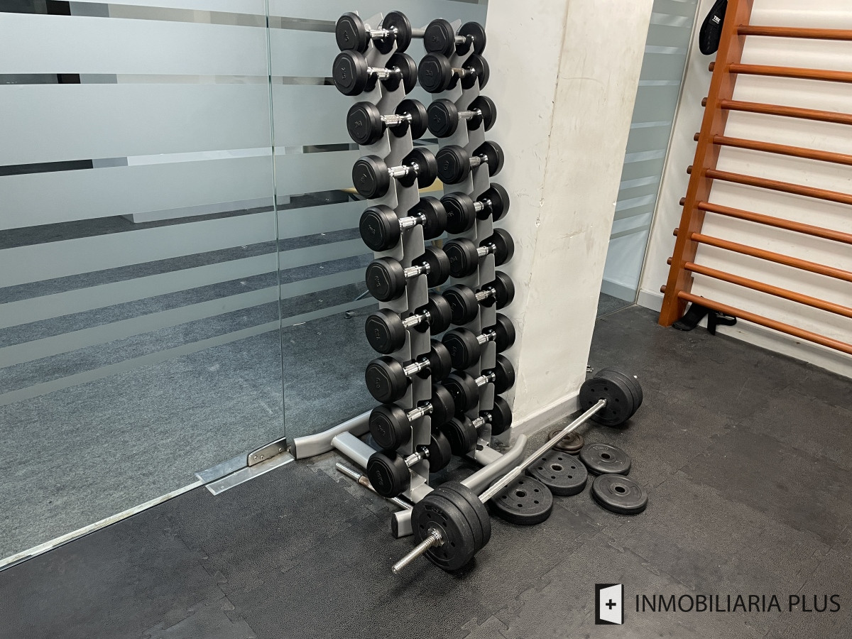 Apartamento ID.1314 - Alquiler de apartamento frente a la playa en Mansa con 4 Dormitorios, 4 Baños, con Parrillero, Gym, Juegos Infantiles, Garaje y más en Punta del Este