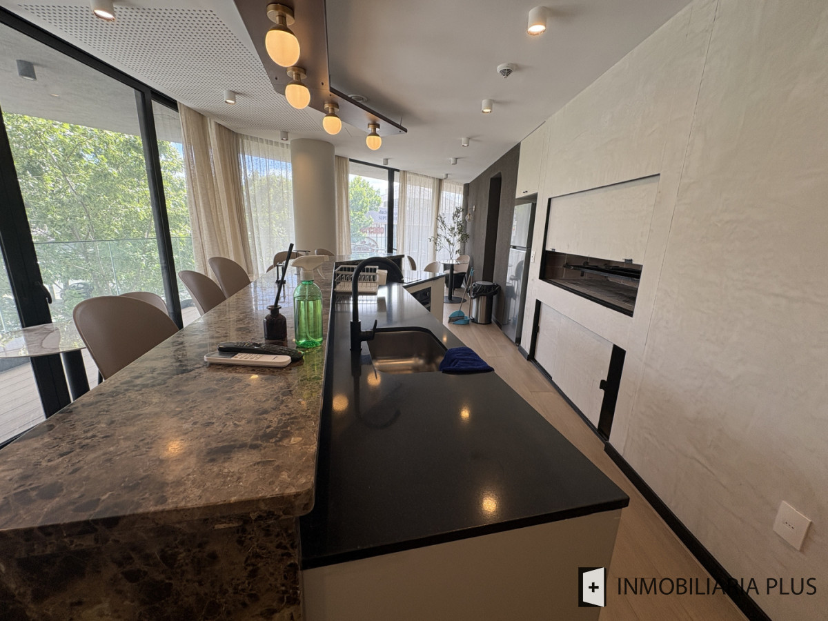 Apartamento ID.1681 - Alquiler de Apartamento de 2 dormitorios con garaje, gym, barbacoa, cowork y más en Tres Cruces Montevideo