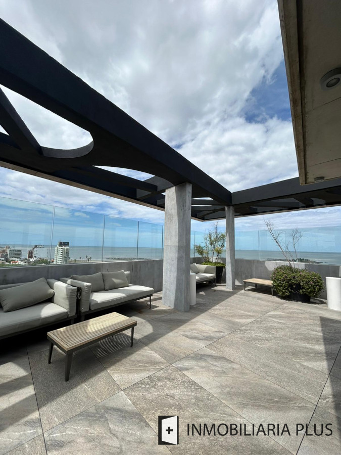 Apartamento ID.1090 - Apartamento en Alquiler de 1 Dormitorio con Piscinas, Gym, Barbacoas, Parrillero y más en Malvín