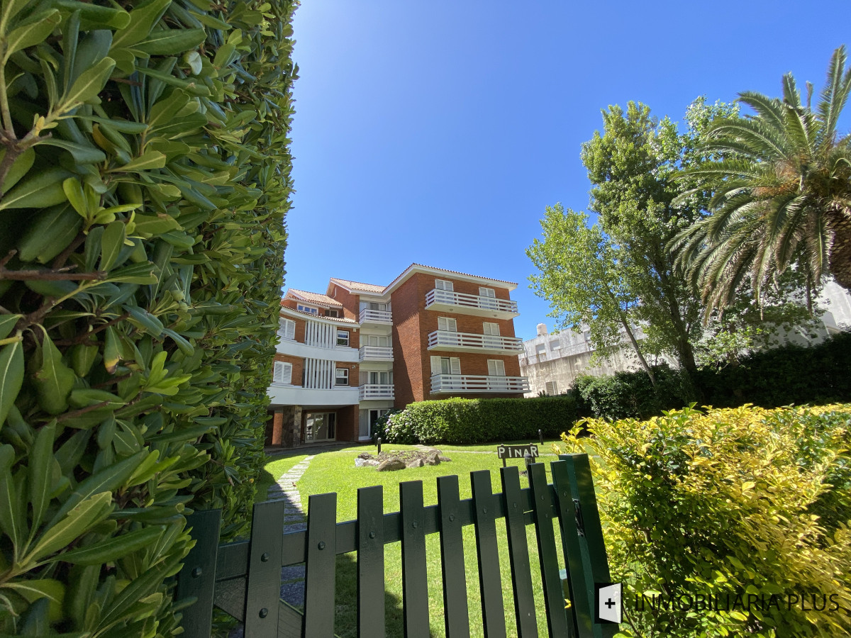 Apartamento ID.1388 - Alquiler de Apartamento de 3 Dormitorios, Garaje y 2 Baños en la península de Punta del Este