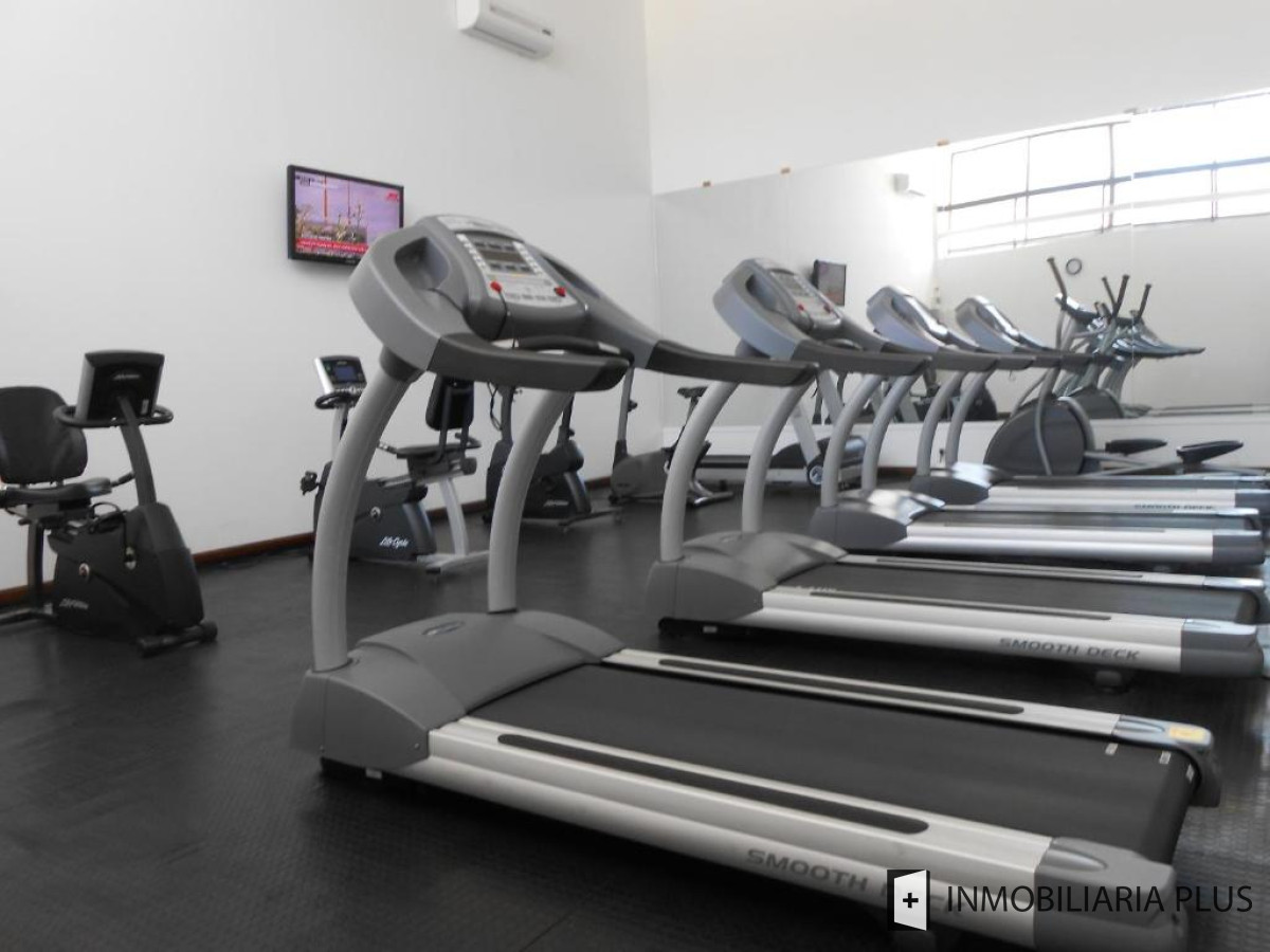 Apartamento ID.1026 - Apartamento en Venta de 3 Dormitorios frente al Mar y los dedos en la Península de Punta del Este