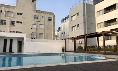 Vendo Apartamento en Península de Punta del Este con piscina climatizada, Garaje, Gym y más C975106