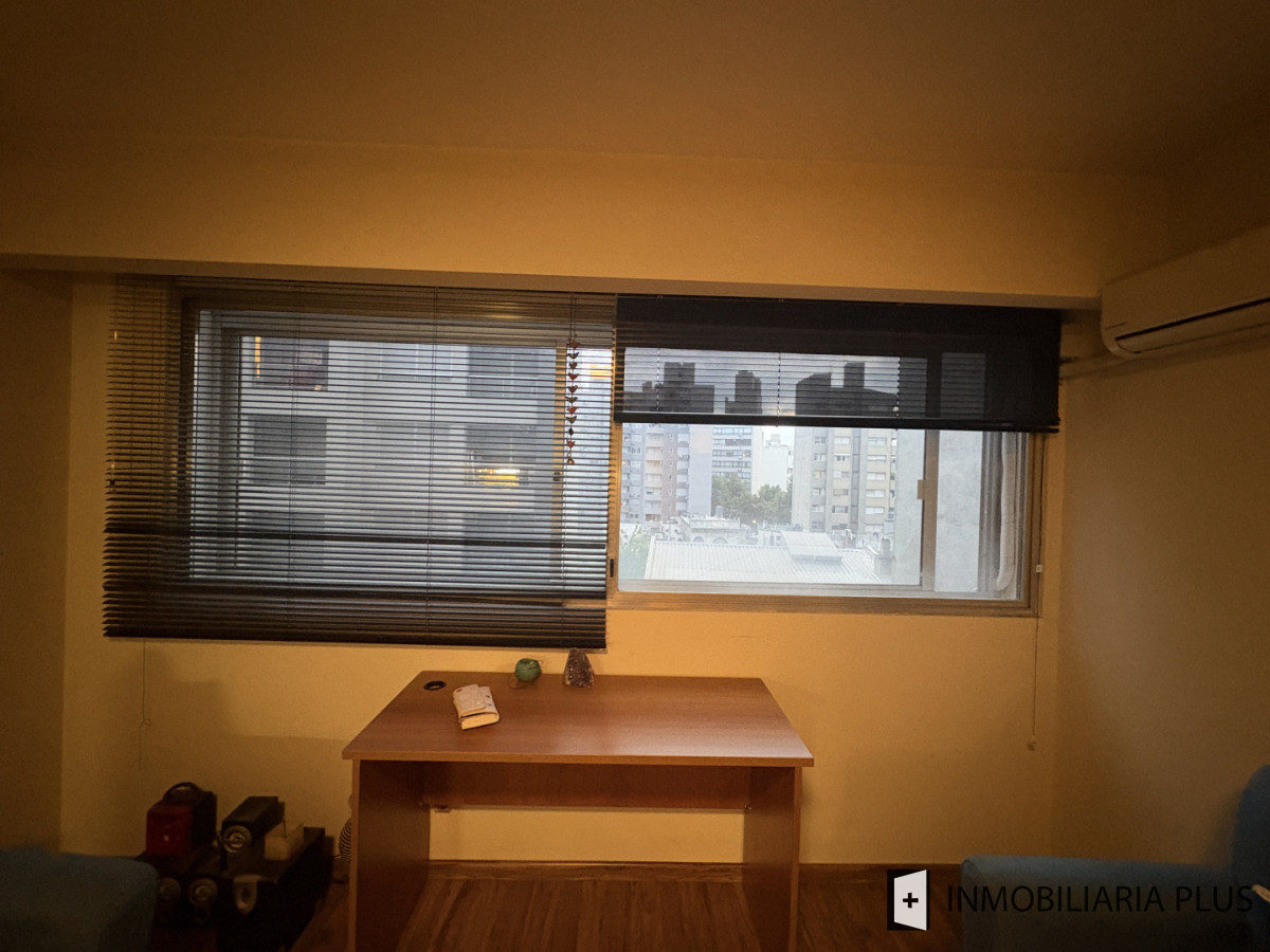 Oficina ID.1509 - Alquiler de Oficina o Consultorio en el Centro de Montevideo