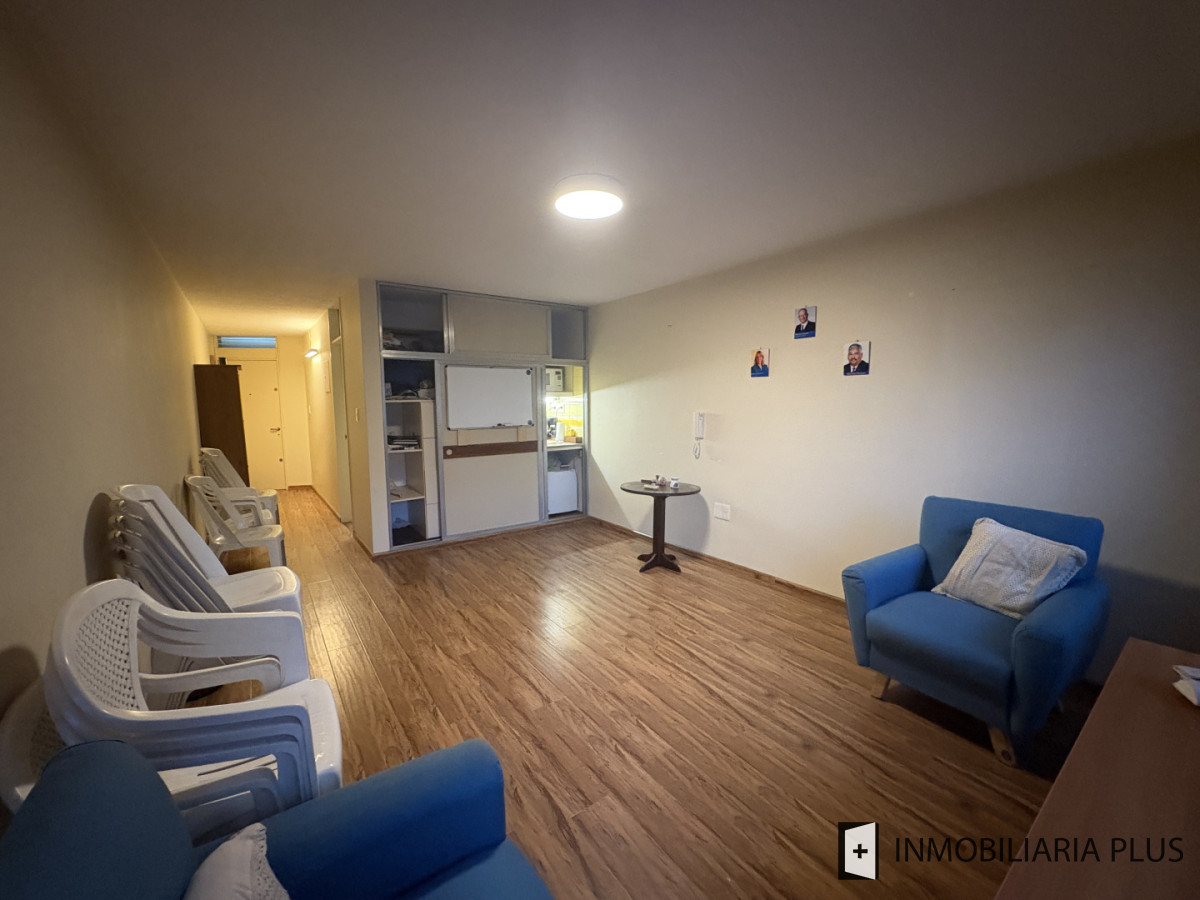 Oficina ID.1509 - Alquiler de Oficina o Consultorio en el Centro de Montevideo