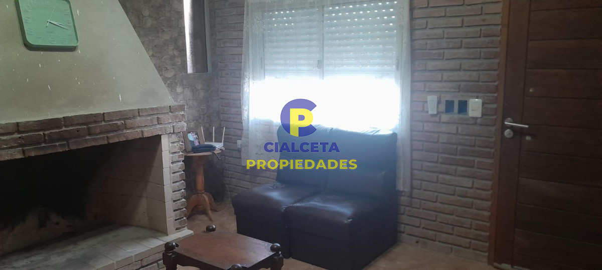 CASA  CIUDAD DE MINAS - GoPunta - Portal Inmobiliario de Punta del Este - Maldonado