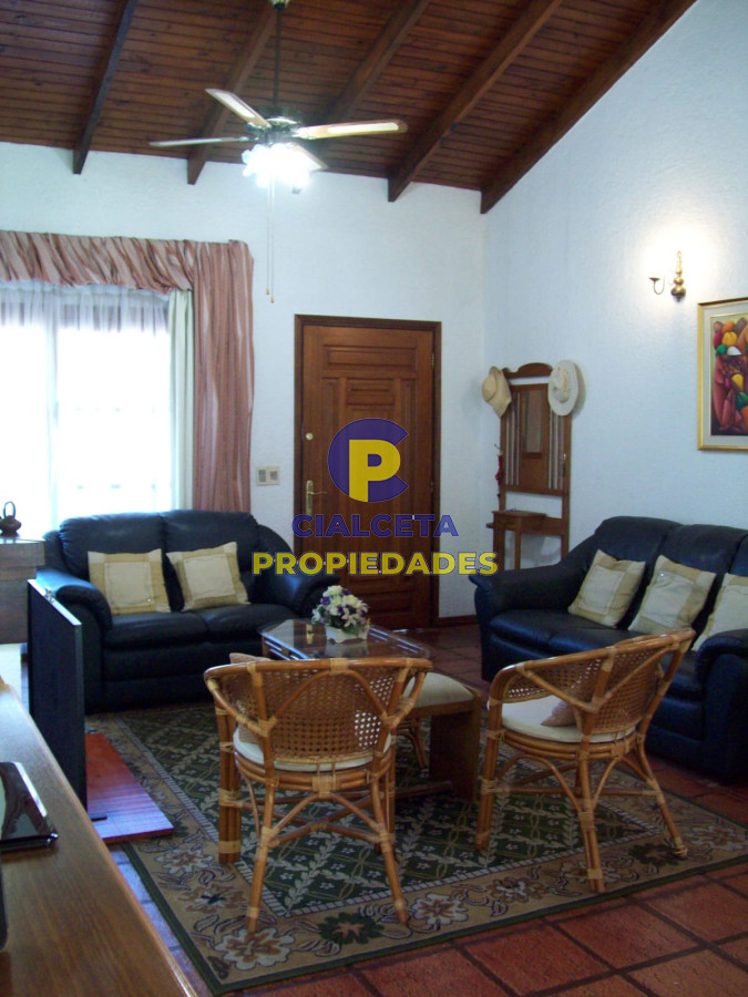Casa ID.354 - Casa alquiler