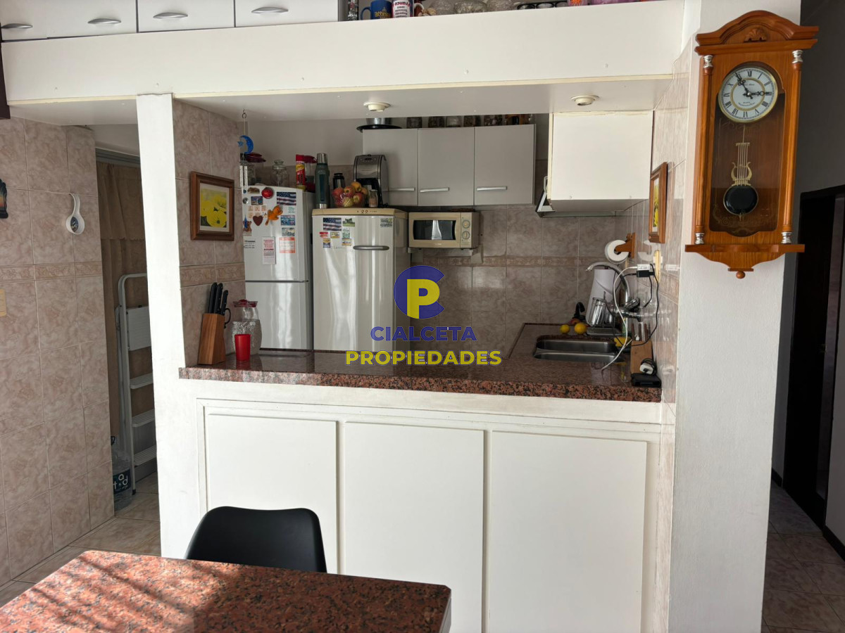 Casa ID.572 - Casa en excelente estado, con garaje y barbacoa