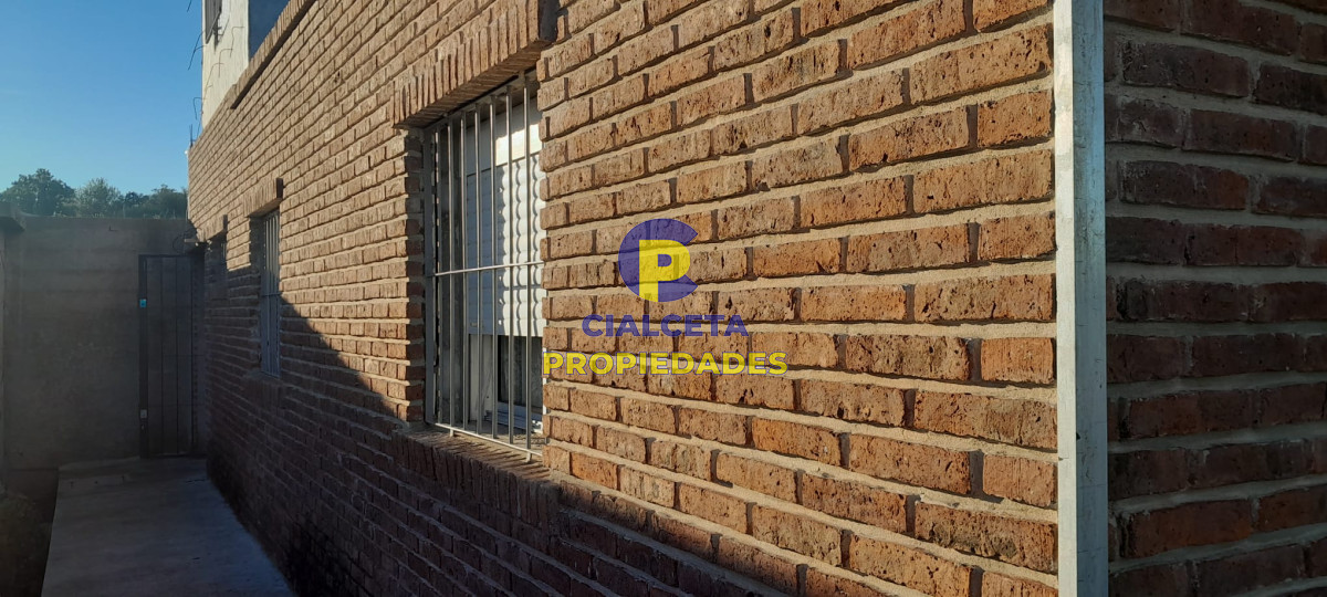 CASA  CIUDAD DE MINAS - GoPunta - Portal Inmobiliario de Punta del Este - Maldonado