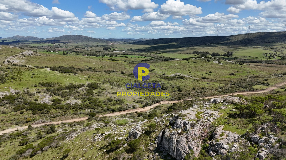 Chacra ID.533 - Chacra de 3 hectáreas financiada a 28 minutos de San Carlos