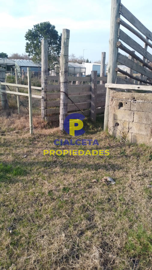 Chacra ID.270 - 13 hectáreas y media con casa y aguada  permanente