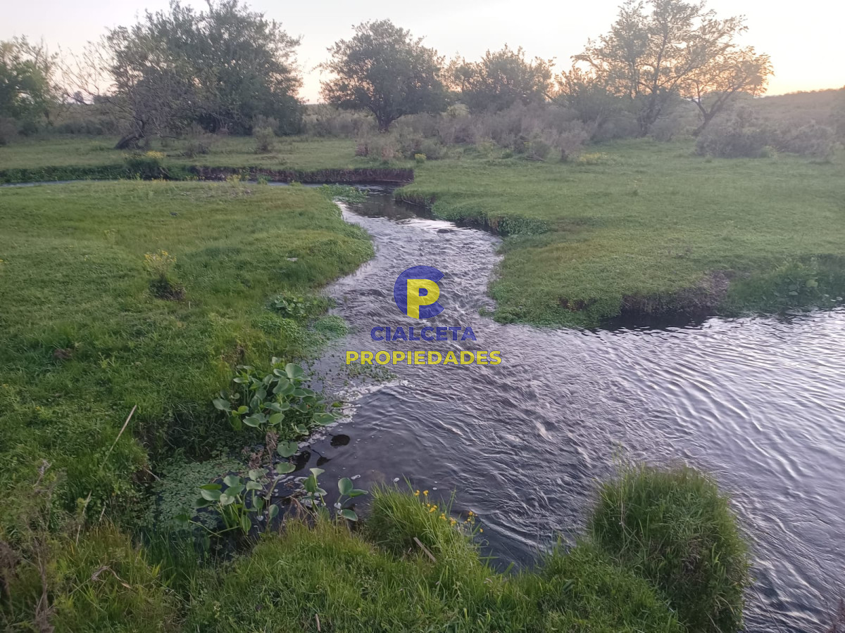 Chacra ID.547 - 10 hectáreas con casa y arroyo