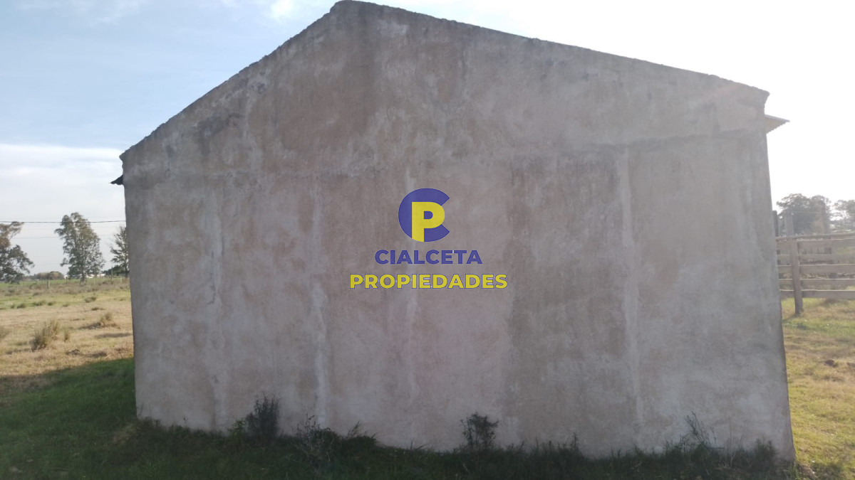Chacra ID.270 - 13 hectáreas y media con casa y aguada  permanente