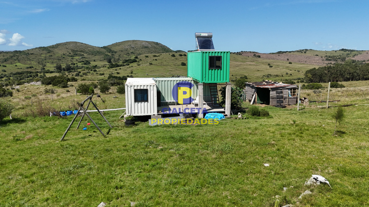 Chacra ID.568 - 5 hectáreas en Lavalleja con casa contenedor y excelente vista a las sierras
