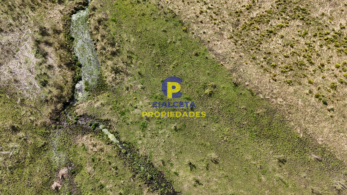 Chacra ID.525 - 4 hectáreas y media con agua 