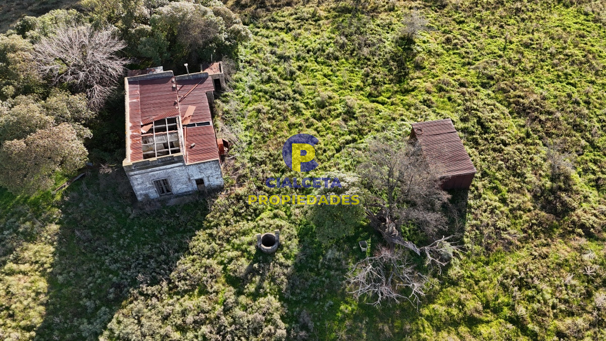 Chacra ID.486 - 10 hectáreas y media con casa y dos represas