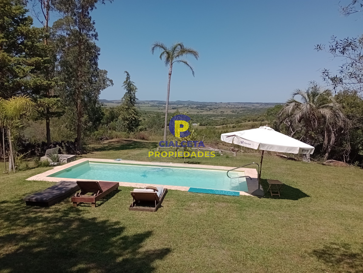 Campo Ref.539 - 92 hectáreas con casa reciclada, vista a las sierras, arroyo, monte