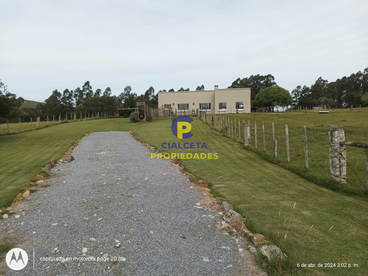 Campo Ref.411 - 48 hectáreas con muy buna casa, bien ubicado