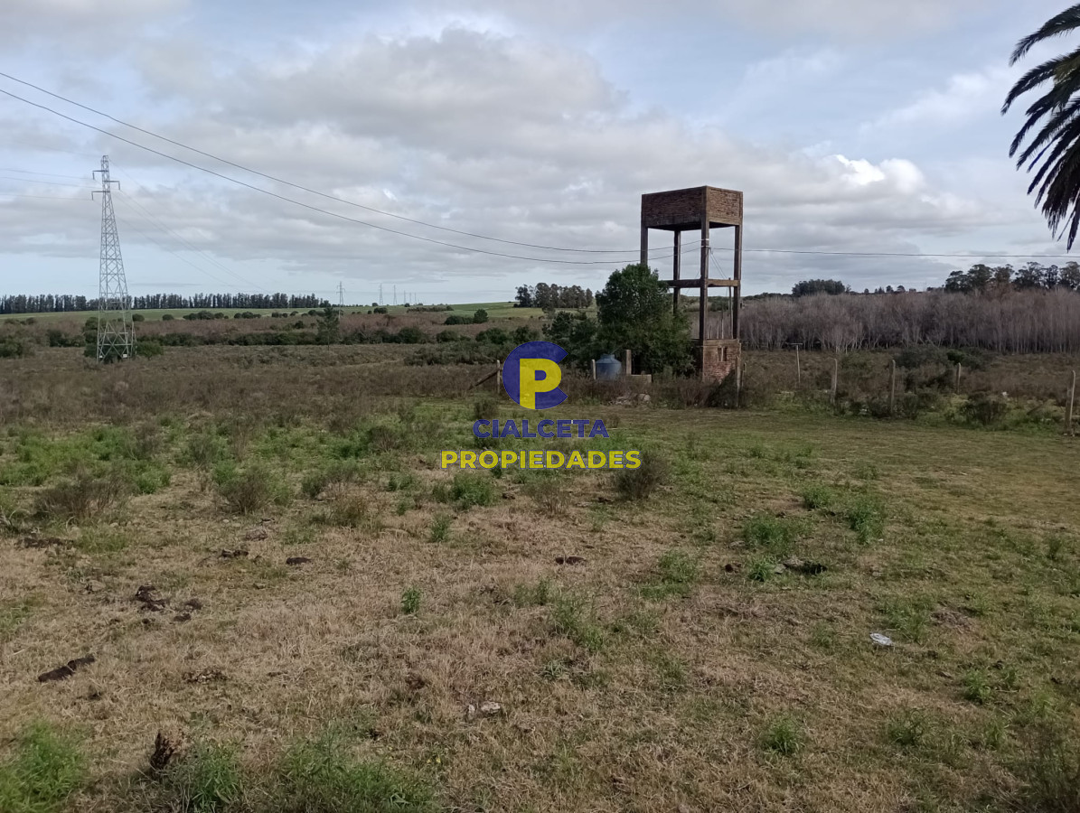 Campo Ref.271 - 21 hectáreas con 8.366 metros en Canelones