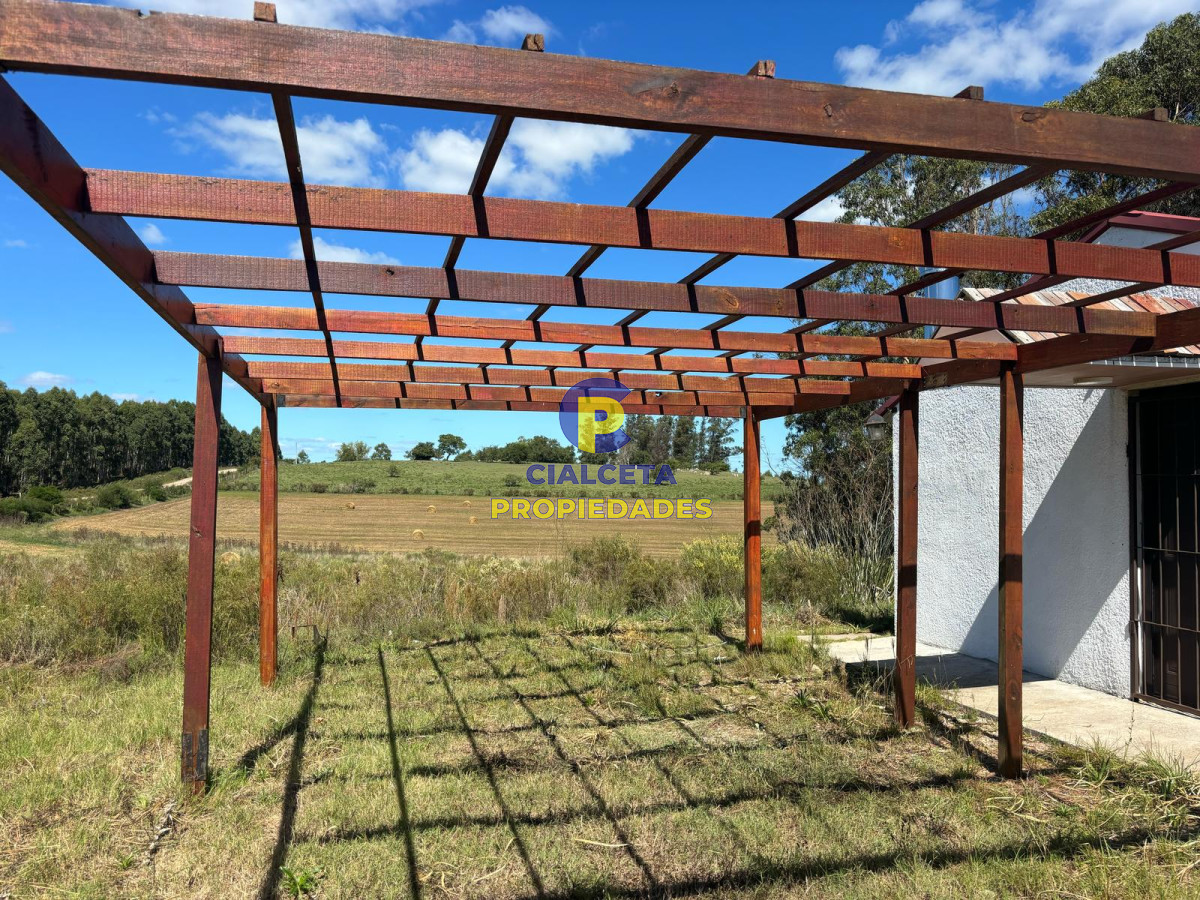Campo Ref.567 - Linda fracción de 16 hectáreas y media con casa y galpón, buen acceso