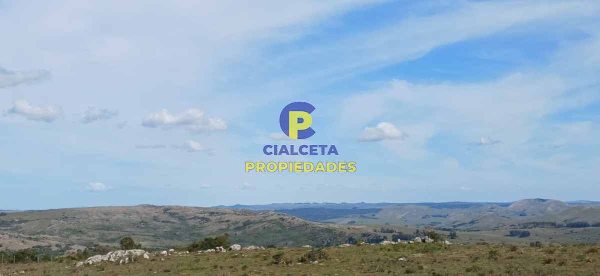 Campo Ref.541 - 268 hectáreas en Lavalleja,turístico