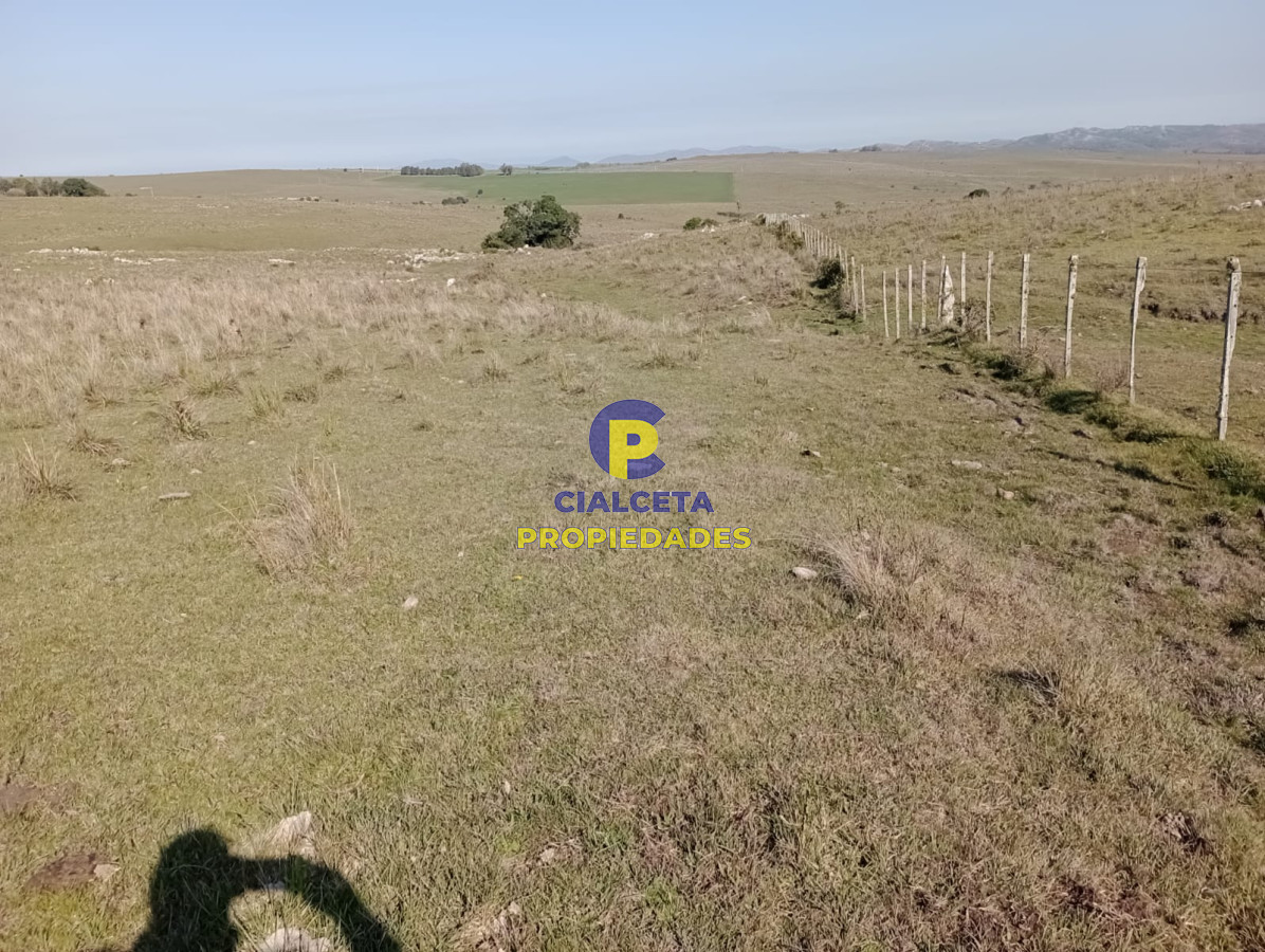Campo Ref.189 - 7 hectáreas en Maldonado, sobre camino