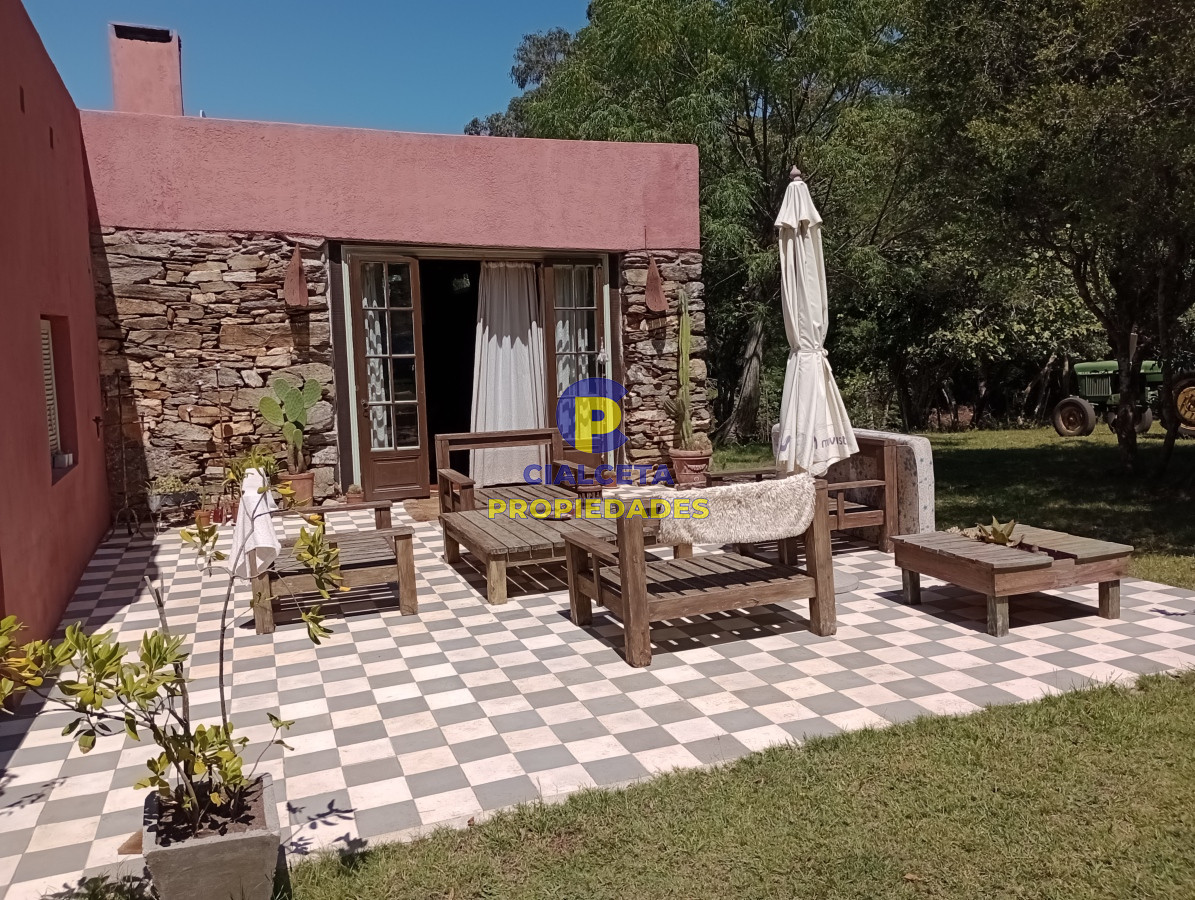 Campo Ref.539 - 92 hectáreas con casa reciclada, vista a las sierras, arroyo, monte