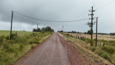 23 hectáreas y media con arroyo en el fondo